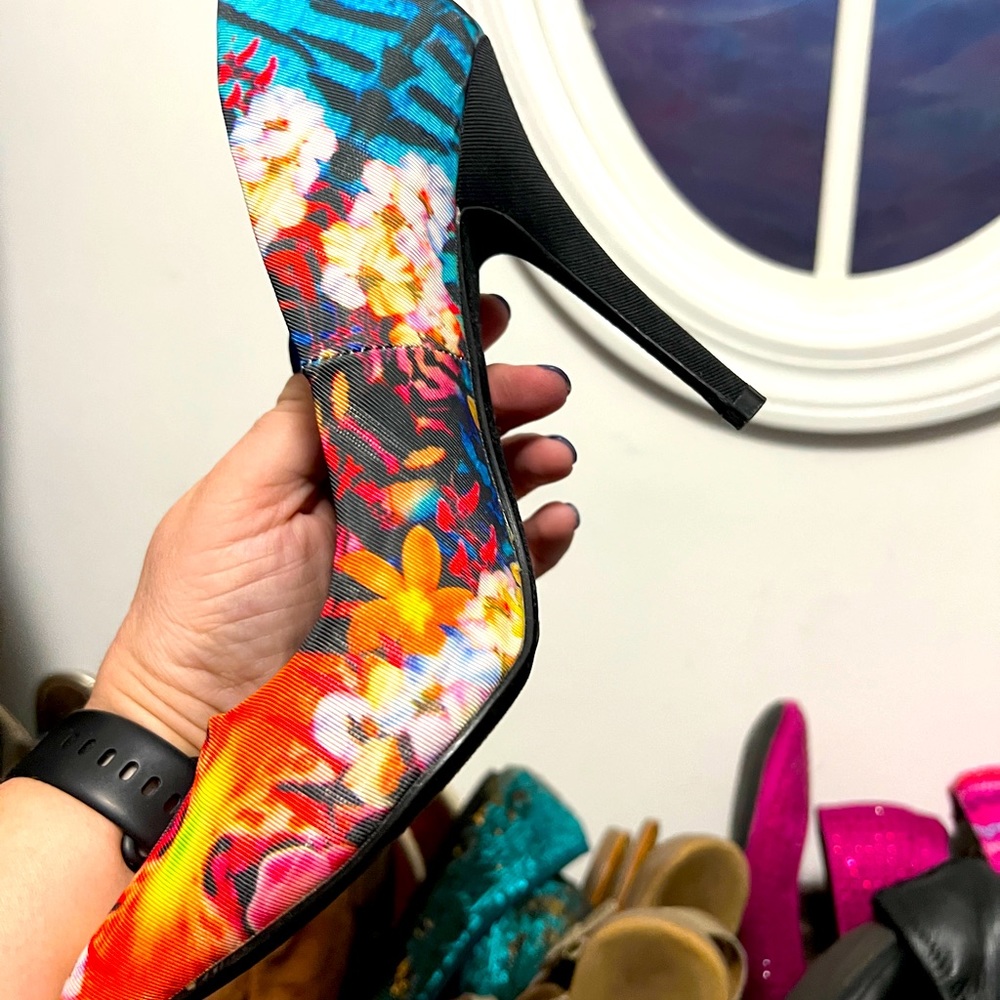 Aldo multicolor floral heel